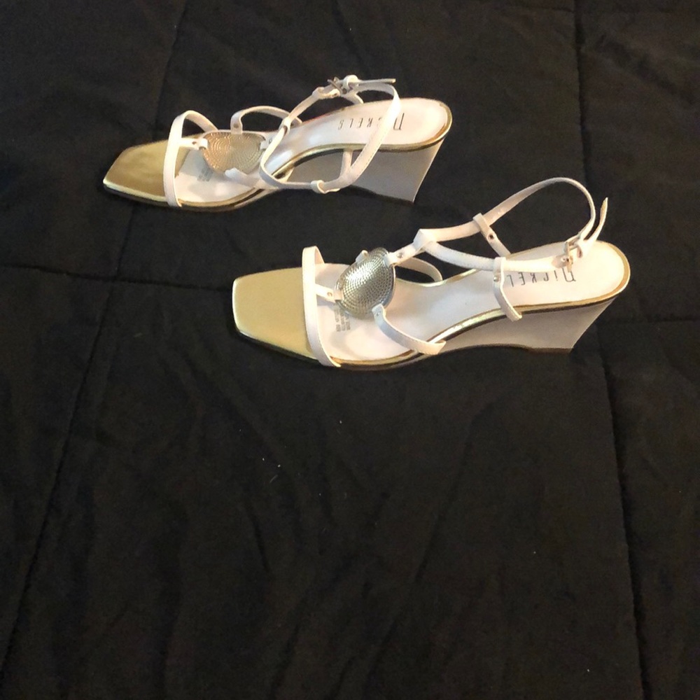 Shoes - Picture 3 of 4